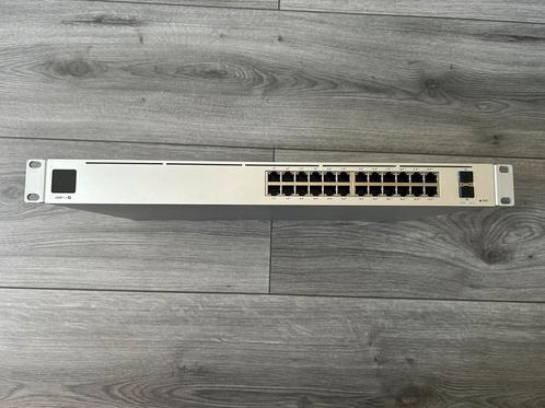 Ubiquiti UniFi USW-PRO-24-POE Gen 2 Switch