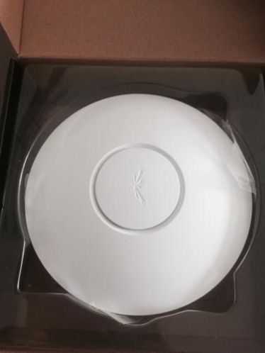 Ubiquiti Unify UAP WiFi acces point 2.4 GHz