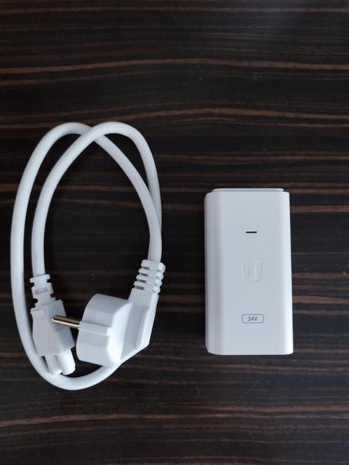 Ubiquity Unify POE injector