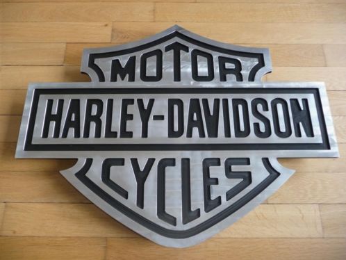 Uit massief alu 6065 gefreesd Harley Davidson logo