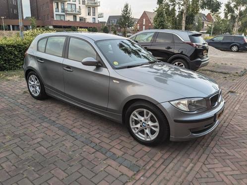 Uitstekend onderhouden BMW 1, nette auto