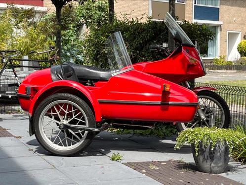 Uniek 42 jaar geleden uit de fabriek  Bmw R 65 met zijspan