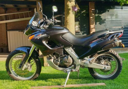 Uniek  4817 KM  Aprilia Pegaso 650 cube 2001