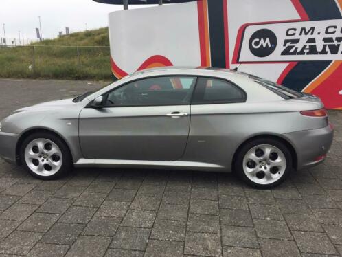 Uniek mooie Alfa GT 2.0 JTS nwe motor 93000km gereden 2004