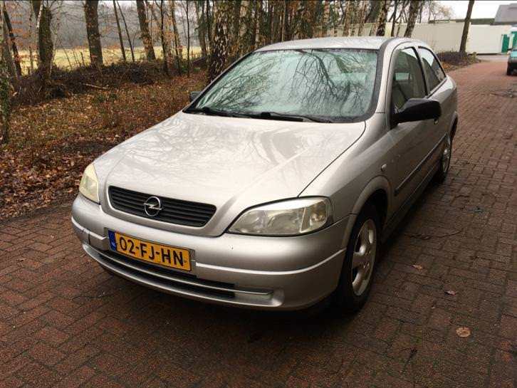 Uniek Nette Opel Astra 1.6 automaat met slechts 61.000 km