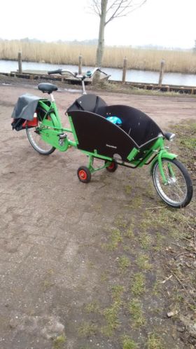 Unieke 2 wielige bakfiets van de fietsfabriek