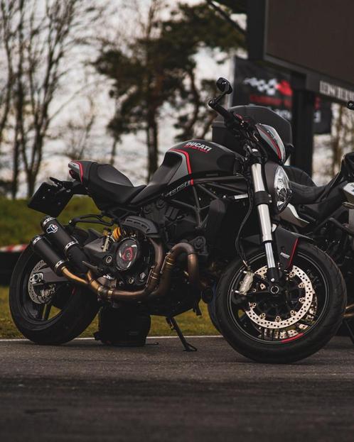 Unieke Ducati Monster 821 Stealth met ruim 10k aan opties