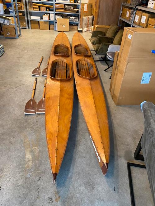 Unieke houten kanos