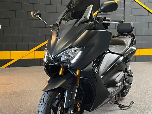 UNIEKE YAMAHA TMAX 530 DX Vol opties T-Max Akrapovic, Led