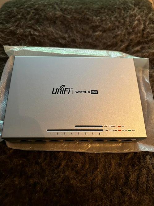 Unifi 8 poorts poe switch nieuw in doos