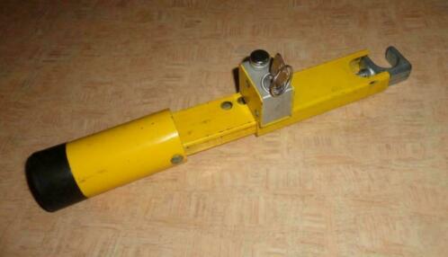 Universeel anti-diefstal handremslot