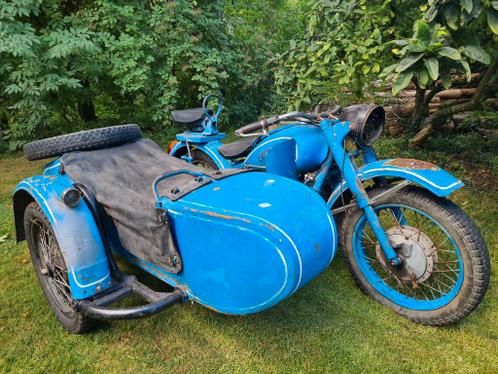 Ural Dnepr met zijspan