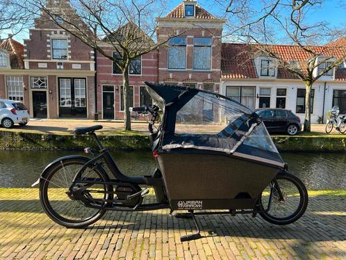 Urban Arrow family bakfiets Black edition