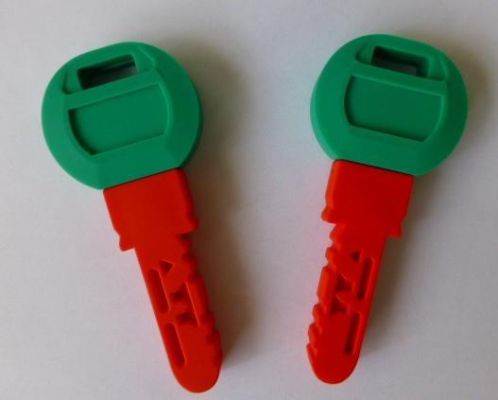  USB Sticks (Sleutels) Groen-Rood Schrijfcapaciteit 16 GB