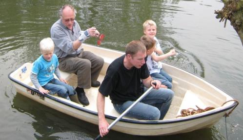 Uttern roeiboot  visboot (4 persoons)