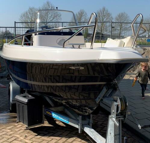 Uttern S52 Exclusive Speedboot 90PK Mercury buitenboordmotor