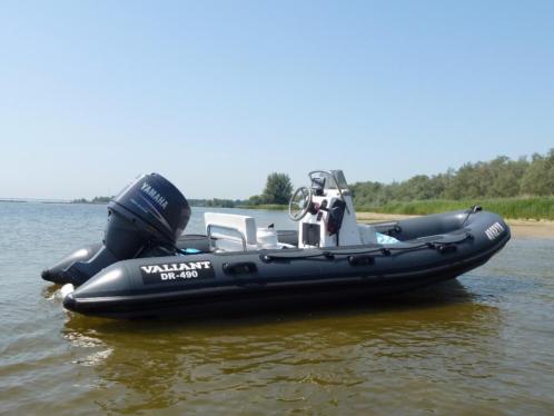 Valiant 490 DR RIB, 60PK Yamaha 4 Stroke en Pega Trailer