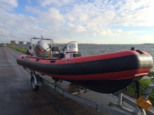 Valiant DR600 Rib met trailer