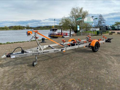 Vanclaes excelleron 1800 geremde RVS boottrailer