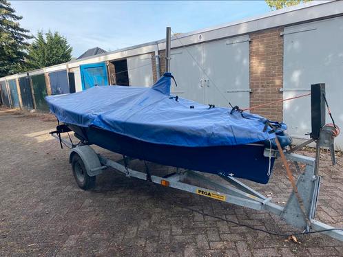 Vaurien zeilboot met trailer