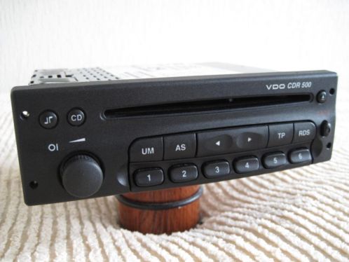 VDO CDR 500 radiocd speler