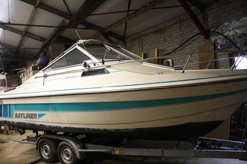 Veiling Speedboot Bayliner YP15-66 met trailer (Marge)