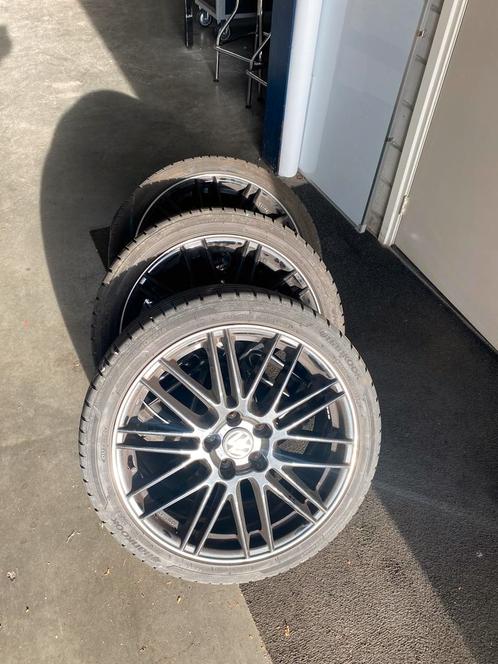 Velgen met banden voorbanden zgan.18inch banden Hankook