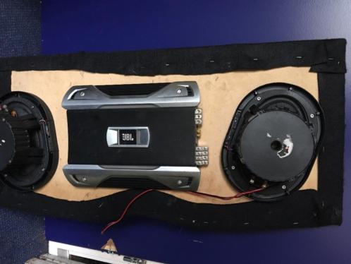 Versterker amp Speakers voor VW Polo