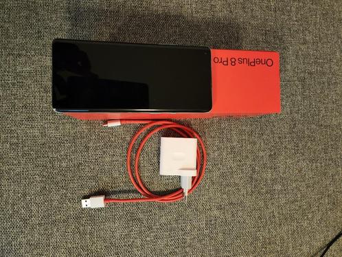 Very good condition Oneplus 8pro, 256gb, 12gb RAM for sale