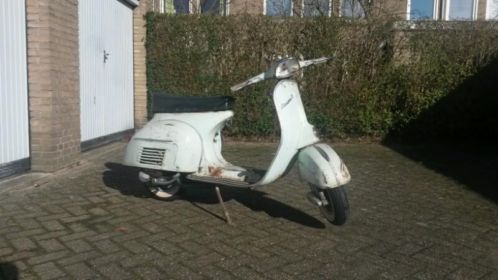 Vespa 125cc GT uit 1968