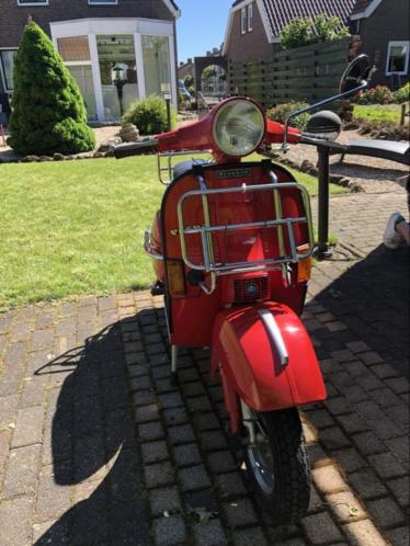 Vespa p200 uit 1981