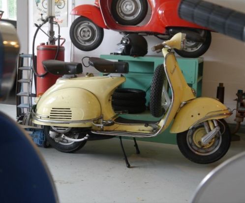 Vespa te koop bij VINTAGE SCOOTERS De Vespa Garage