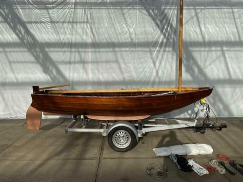 VIAL Zeilboot