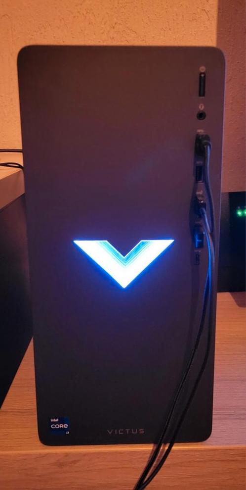 Victus Gaming PC met Gaming Monitor