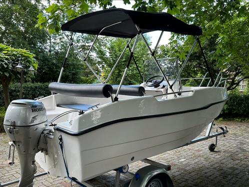 Vidini Familie Boot met Trailer en 20pk Honda Console sloep