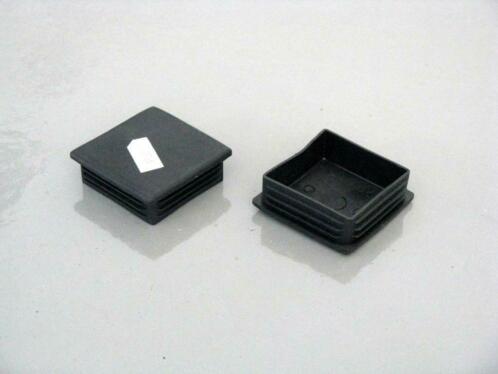 Vierkante insteekdoppen, zwart plastic