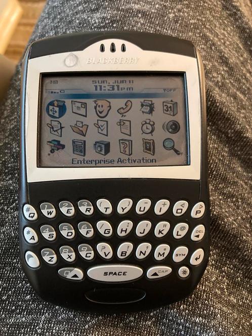 Vintage Blackberry telefoon. Werkt perfect Z.G.A.N