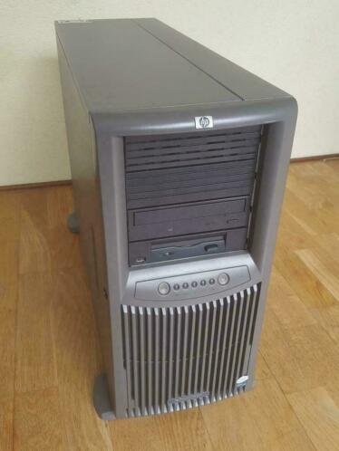 Vintage HP ProLiant ML350, Generation 4P server