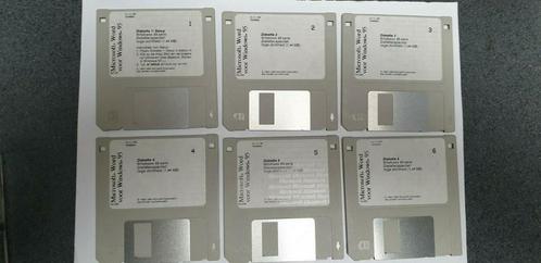 Vintage Microsoft Word voor Windows 95 op diskette.