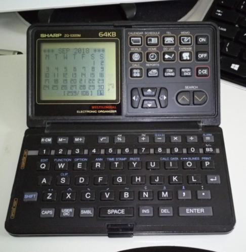 Vintage PDA electronic organizer, 64kb, ZQ5300M