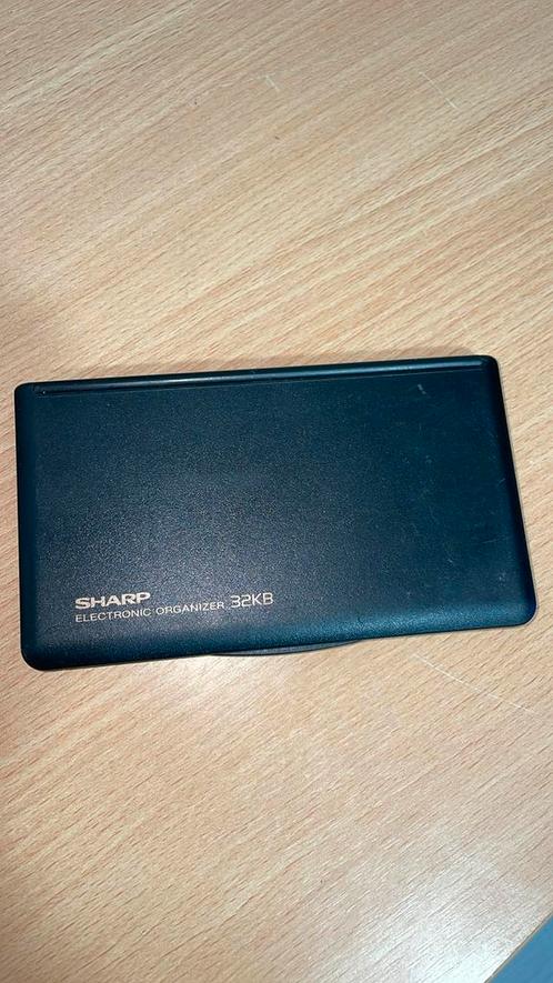 Vintage PDA Sharp 32KB ( 1991 )
