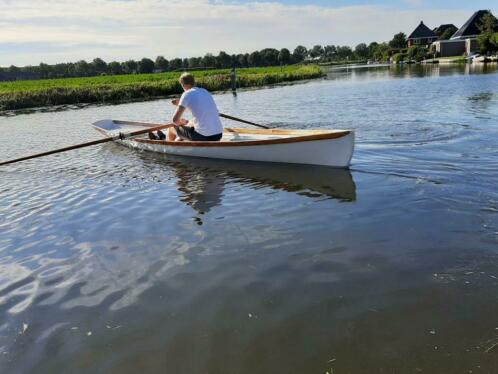 Virus Skif, Roeiboot , yole 16 foot lang geheel compleet