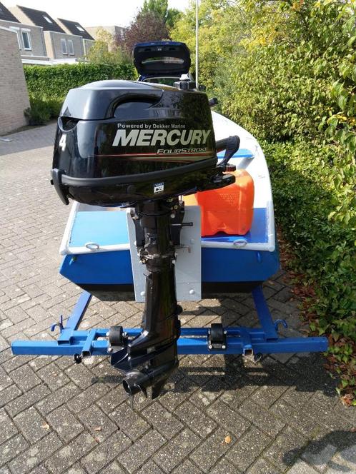 Vis-tourboot met 4-PK buitenboordmotor incl. externe tank.