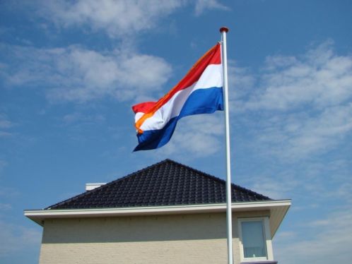 Vlaggenmast vlaggemast 7mtr aluminium  NL vlag en wimpel