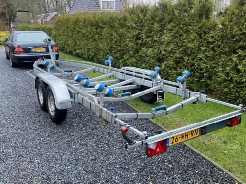 Vlemmix 2700 kg trailer met kenteken 7 meter lang