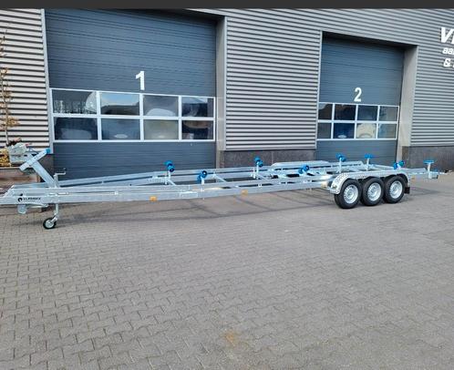 Vlemmix 3 asser 5400KG 10 meter met kenteken.