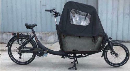 VOGUE SUPERIOR 2 ELEKTRISCHE BAKFIETS MAT ZWART ZWART