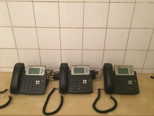 VOIP telefoons set van 3 YEALINK