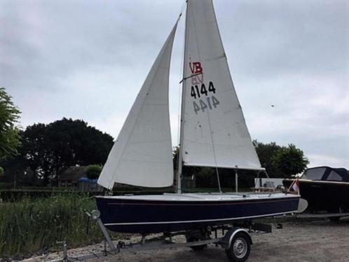 Volksboot 480 compleet met BB en trailer