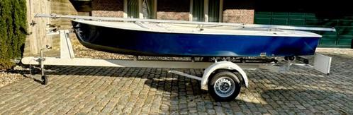Volksboot 480 gereed om te zeilen met trailer, motor, dekz.